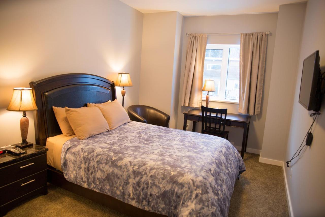Downtown Whitehorse 4 Bedrooms Deluxe Condo Eksteriør billede