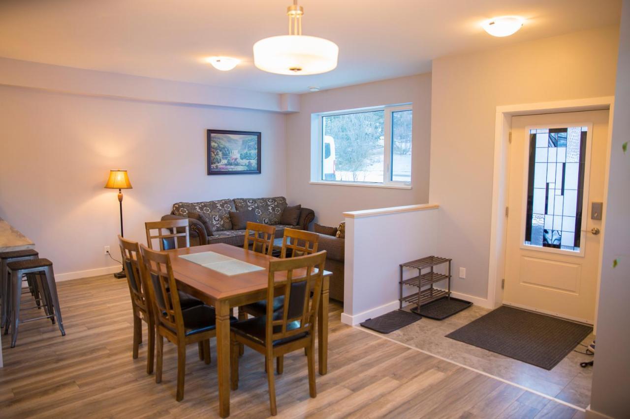 Downtown Whitehorse 4 Bedrooms Deluxe Condo Eksteriør billede