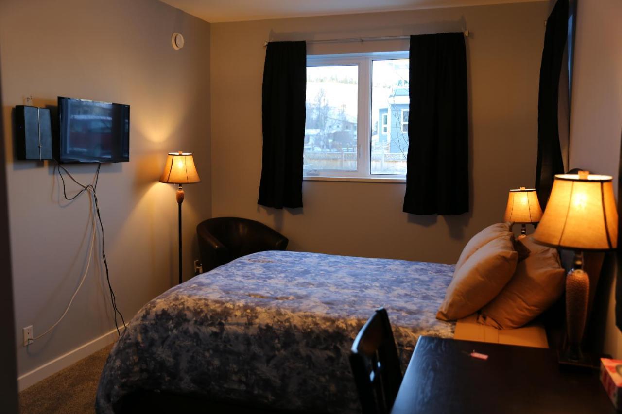 Downtown Whitehorse 4 Bedrooms Deluxe Condo Eksteriør billede